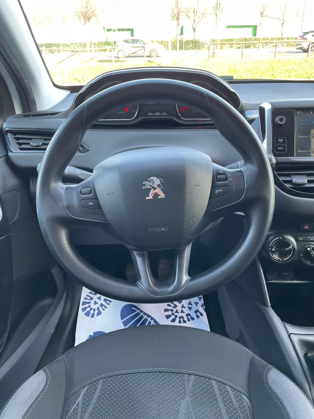 Peugeot 208 1.2 Neopatentati Finanziabile