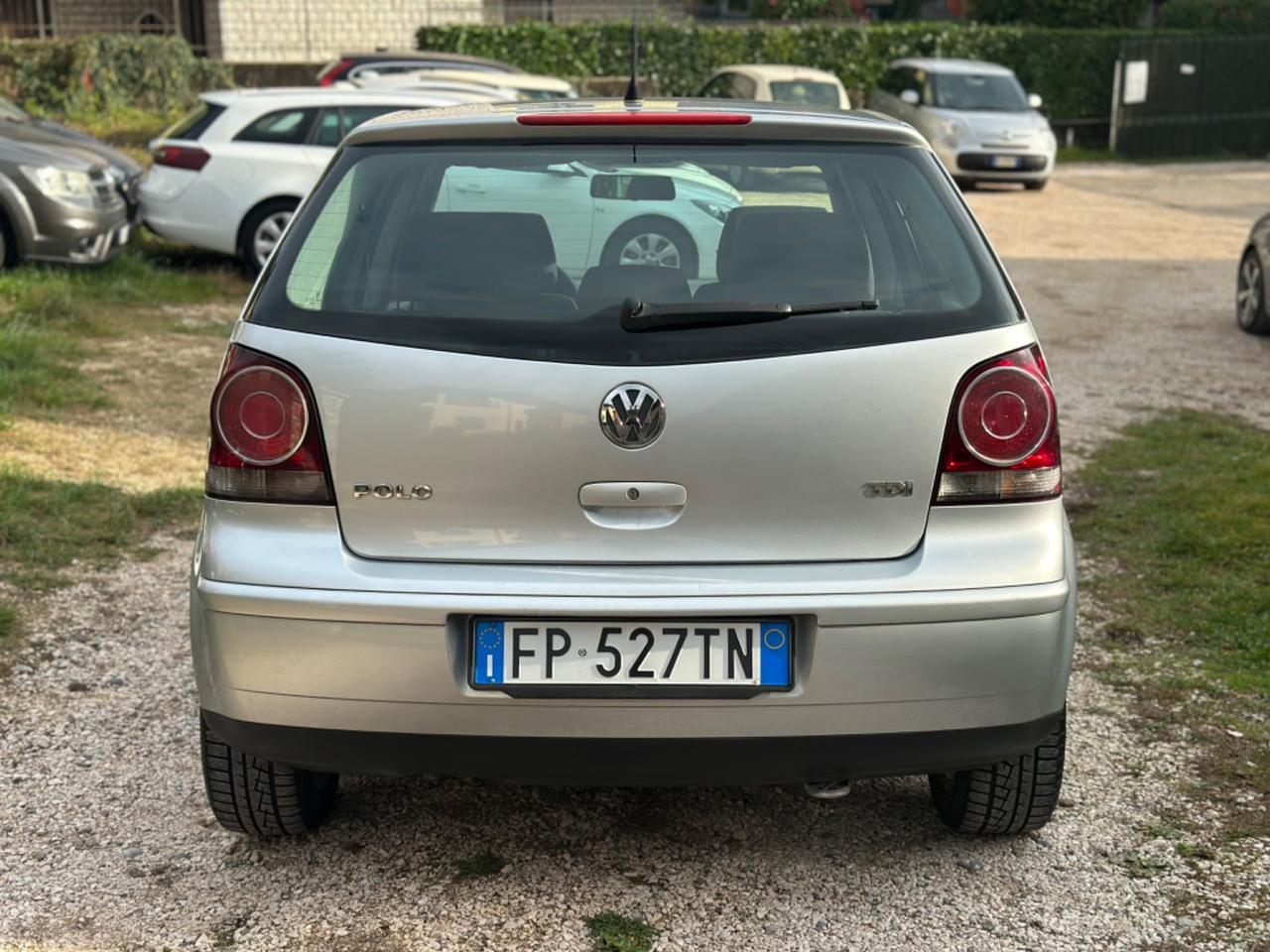 Volkswagen POLO 1.4/80CV TDI 5P SPORTLINE NEOPAT