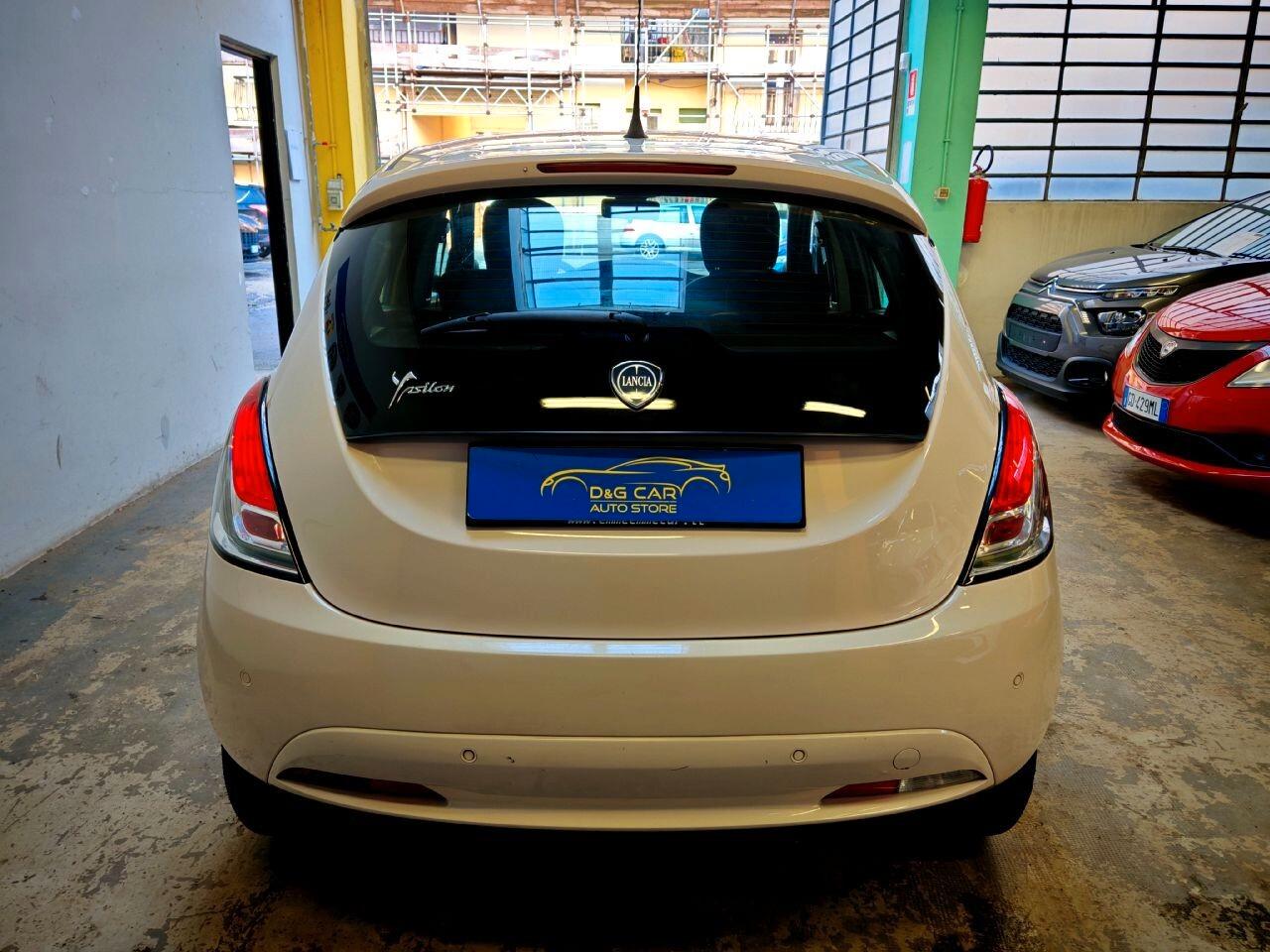 Lancia Ypsilon 1.2 GPL Gold