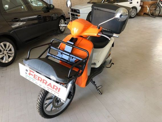 PIAGGIO Liberty 125 PORTAPACCHI-BAULETTO