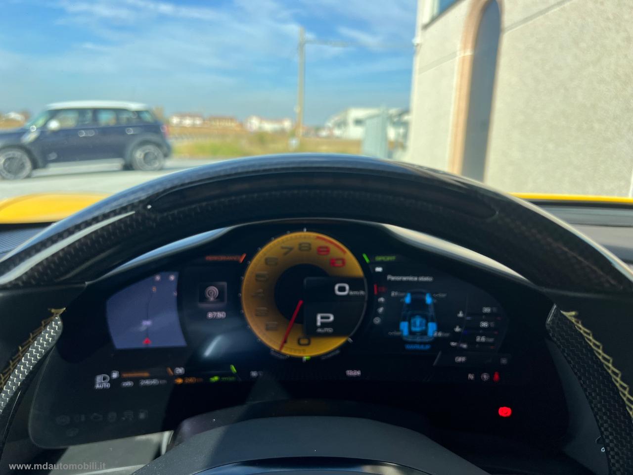 FERRARI 296 GTB CARBONIO SOLLEVATORE IVA ESPOSTA