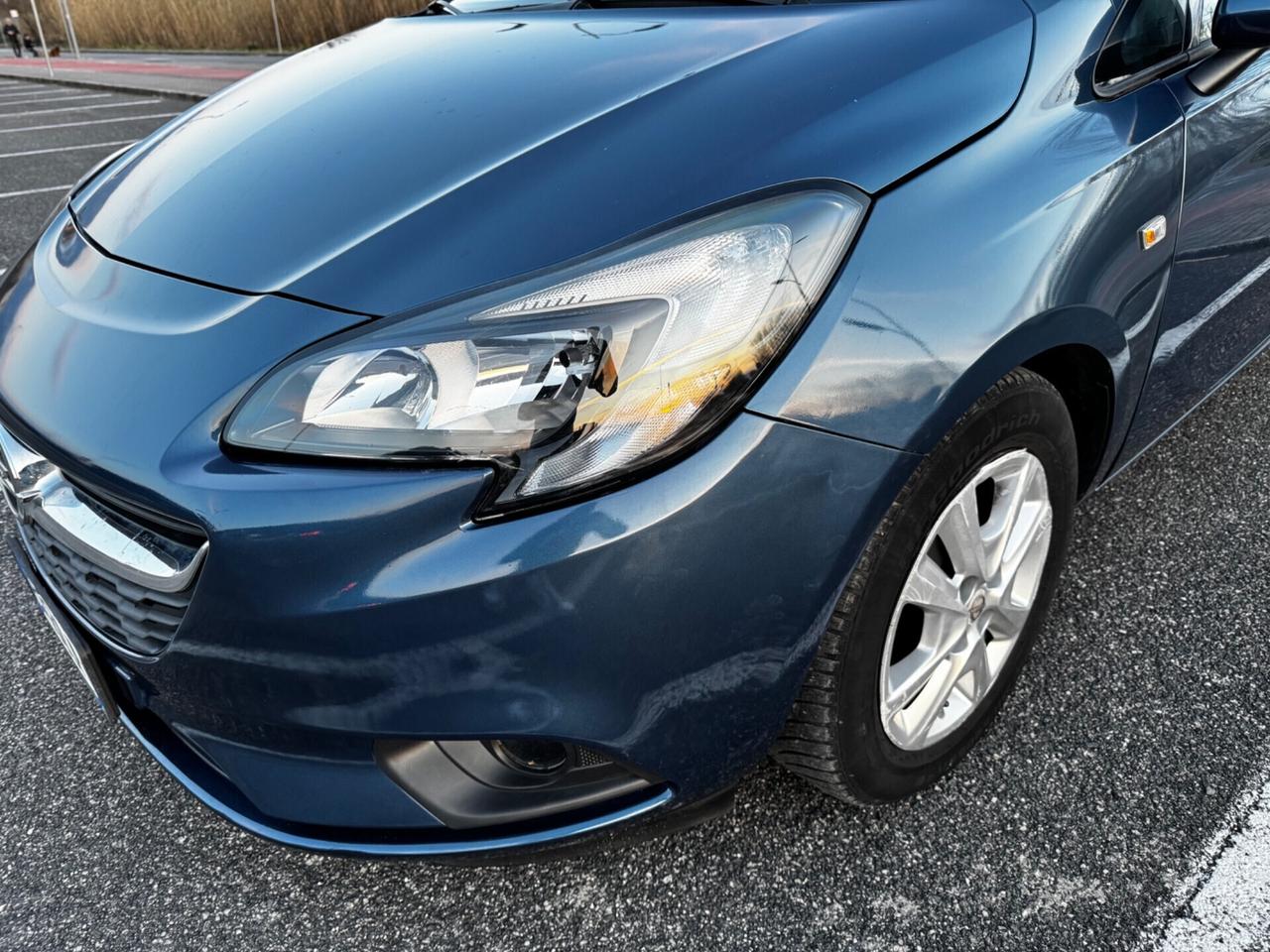 Opel Corsa 1.4 90CV GPL Tech 5 porte b-Color