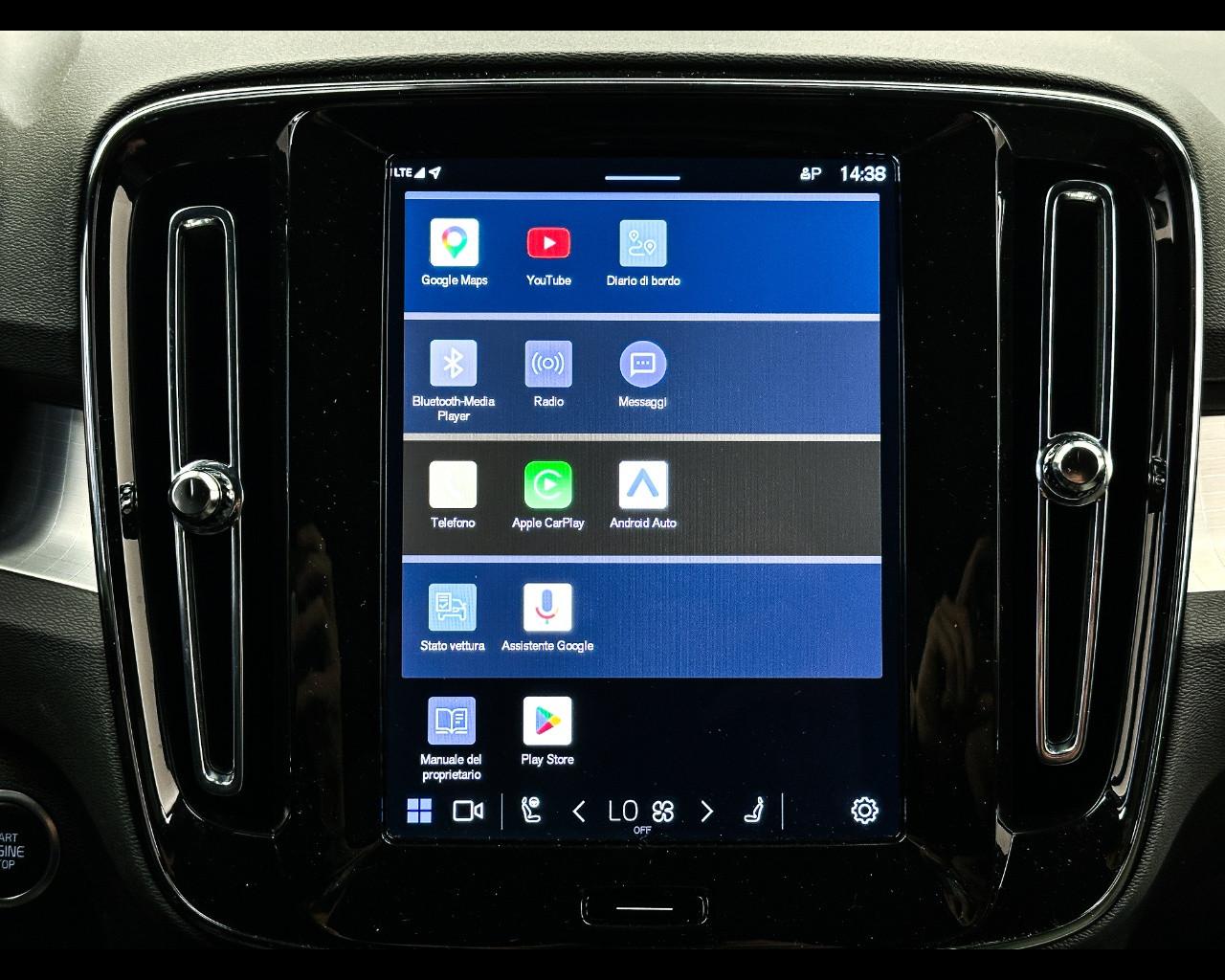 VOLVO XC40 (2017-->) - XC40 B3 automatico Core