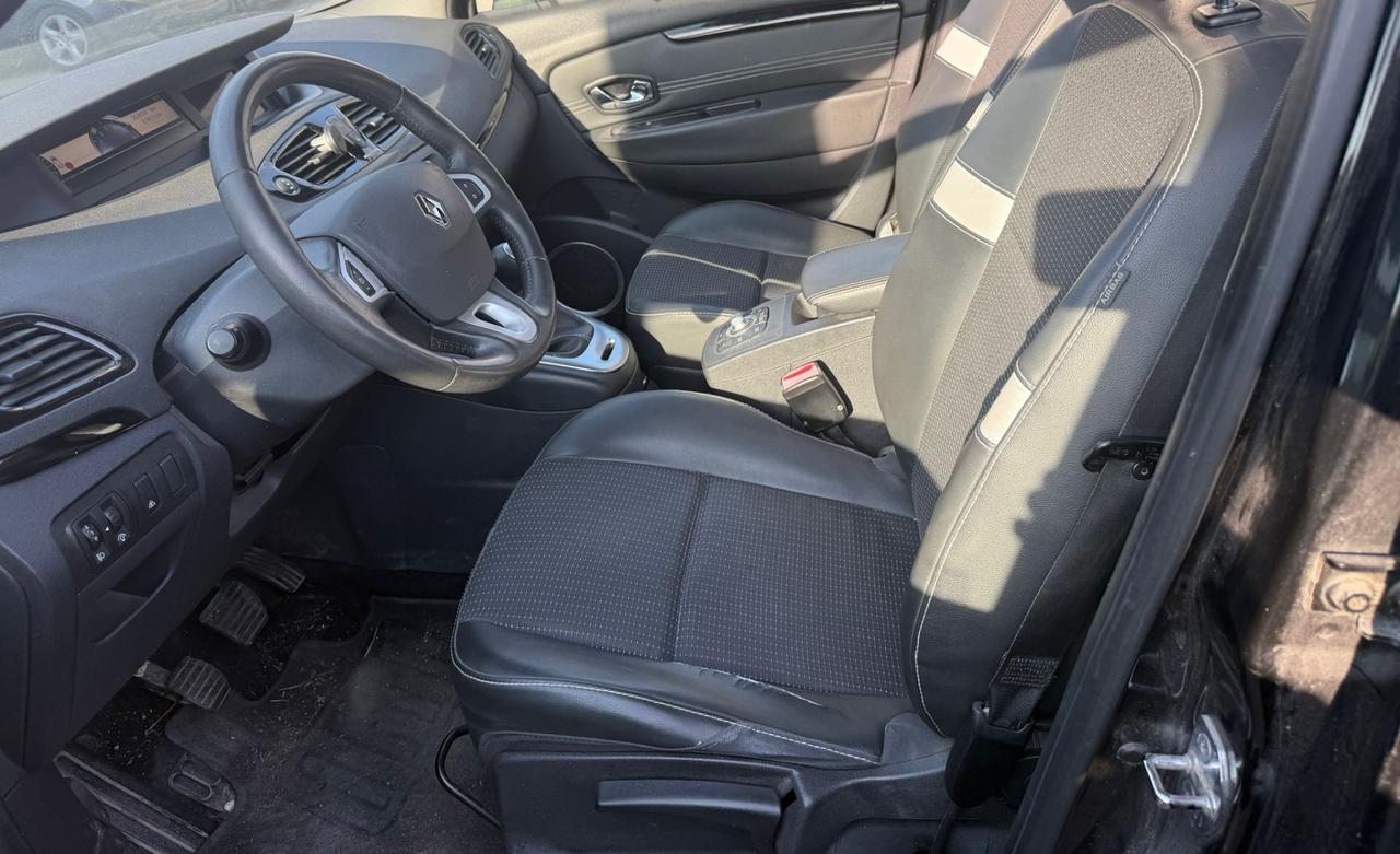 Renault Scenic Scénic X-Mod 1.5 dCi 110CV