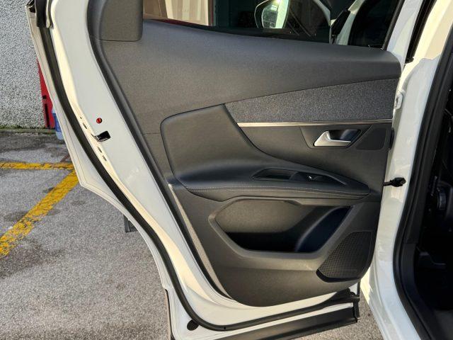 PEUGEOT 3008 BlueHDi 130 EAT8 GT Line Full-led/Ambient Light