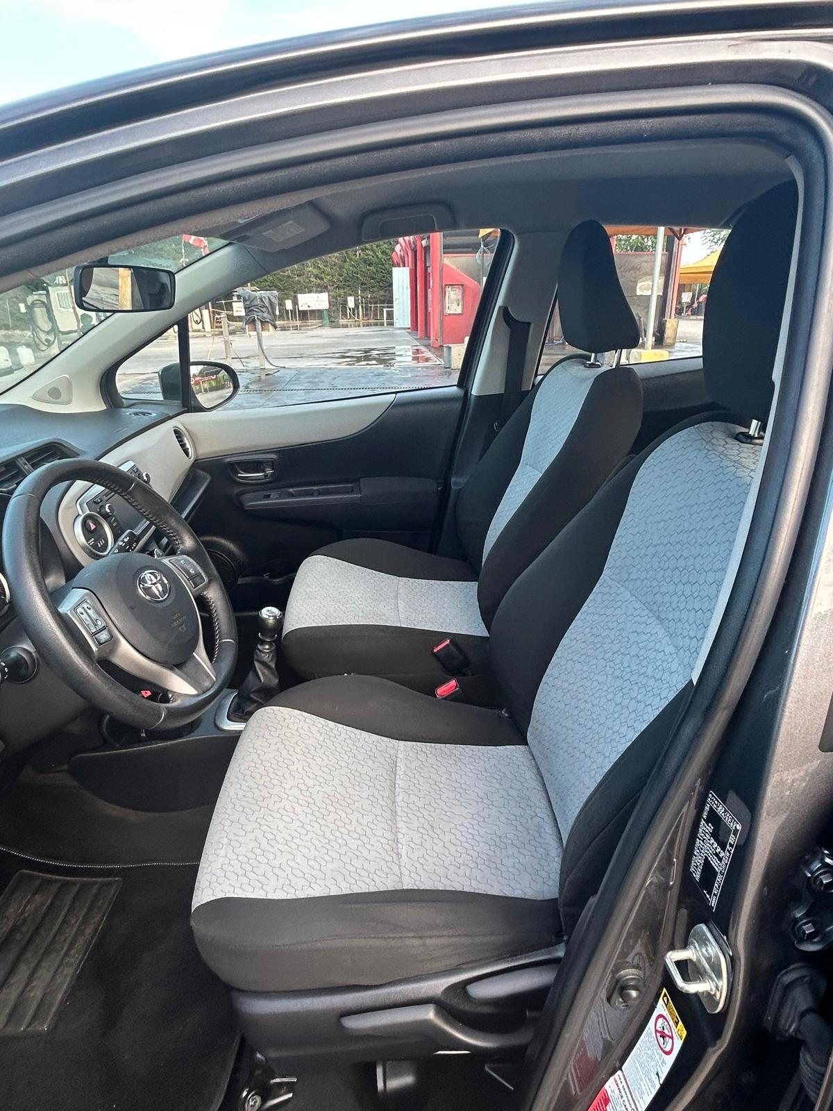 Toyota Yaris 1.4 D-4D 5 porte Lounge