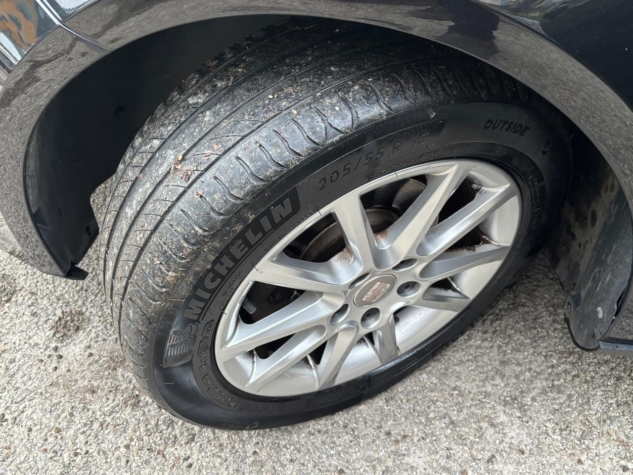 Seat Altea 1.6 Style OK NEOPATENTATI