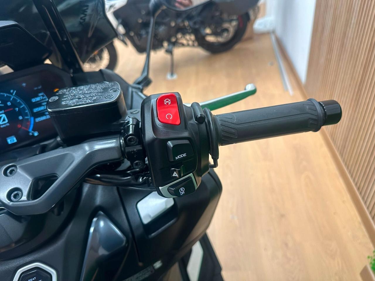 YAMAHA TMAX T-MAX T MAX 560 TECH - 2023 9.000KM