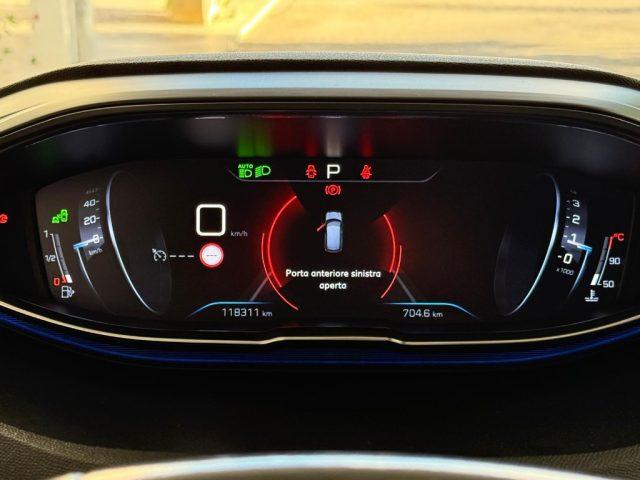 PEUGEOT 3008 BlueHDi 130 S&S Allure