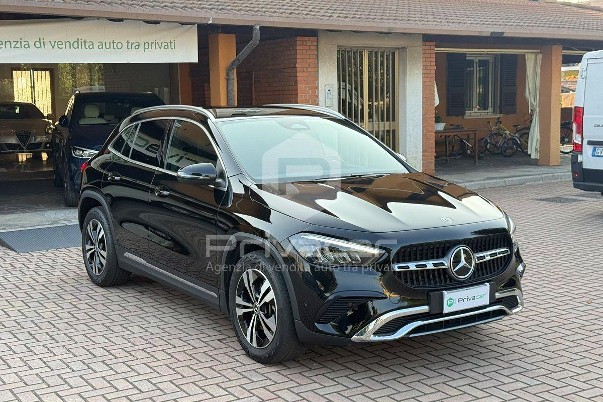 MERCEDES GLA 180 d Automatic Progressive Advanced