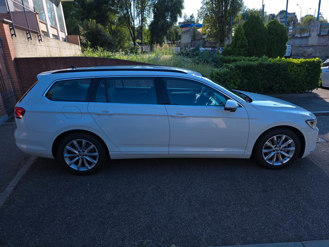 Volkswagen Passat SW 1.6 tdi Business 120cv dsg