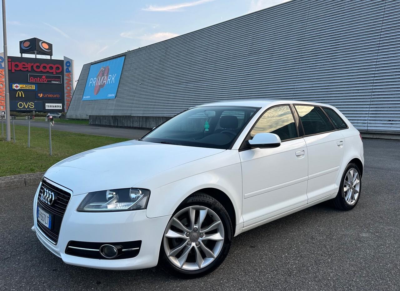 Audi A3 SPB 1.6TDi S tronic Attraction