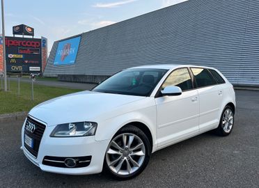 Audi A3 SPB 1.6TDi S tronic Attraction
