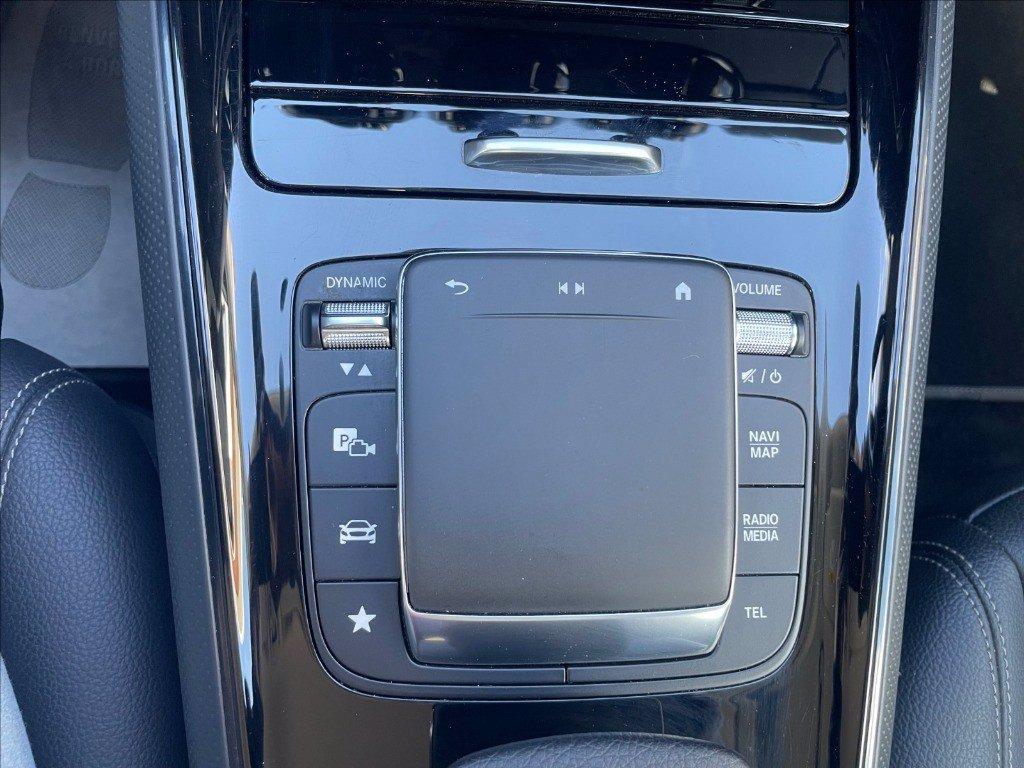 MERCEDES GLA 180 d Executive auto del 2023