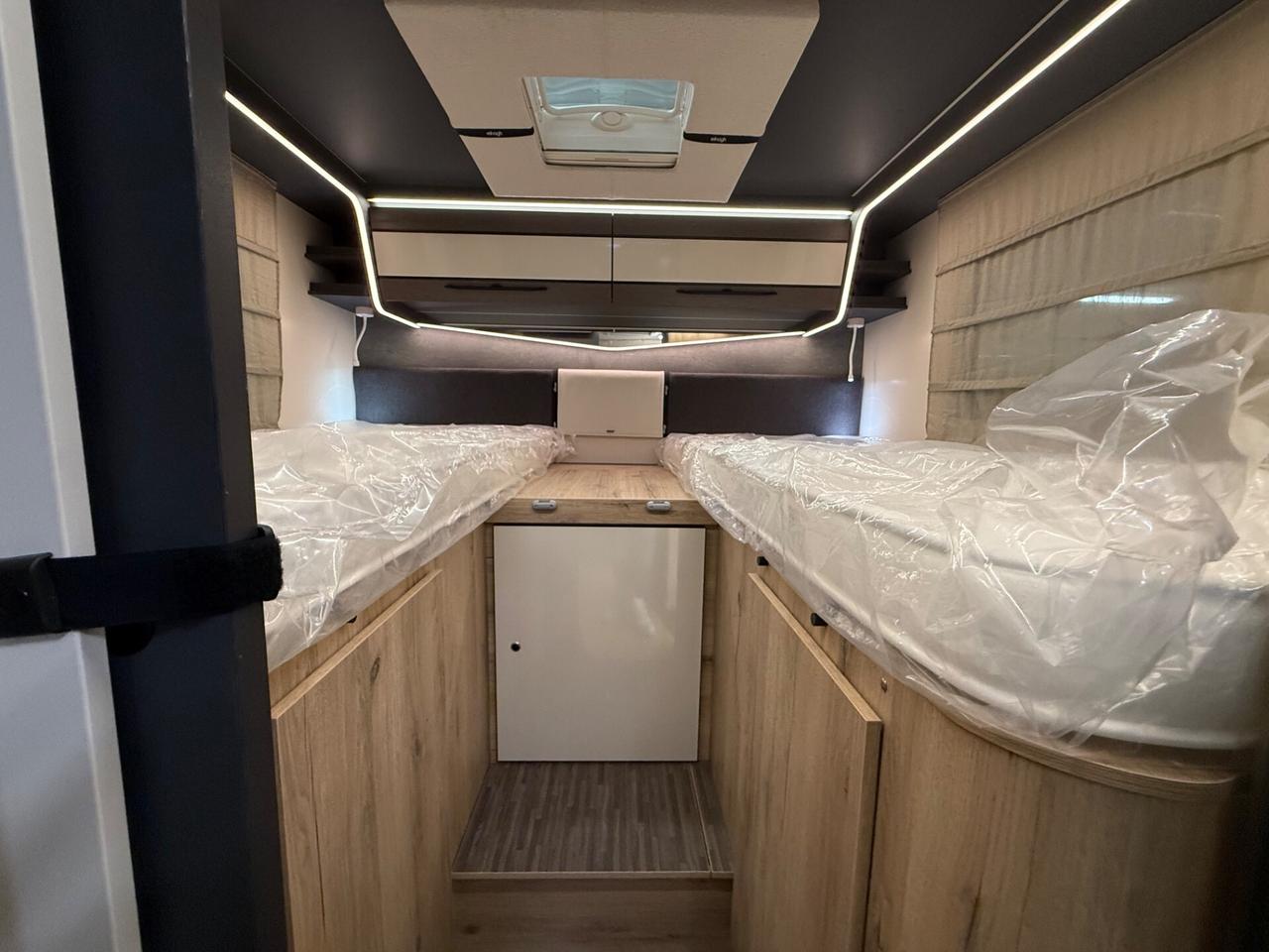 ELNAGH T-LOFT 529 6.99 5 POSTI GARAGE