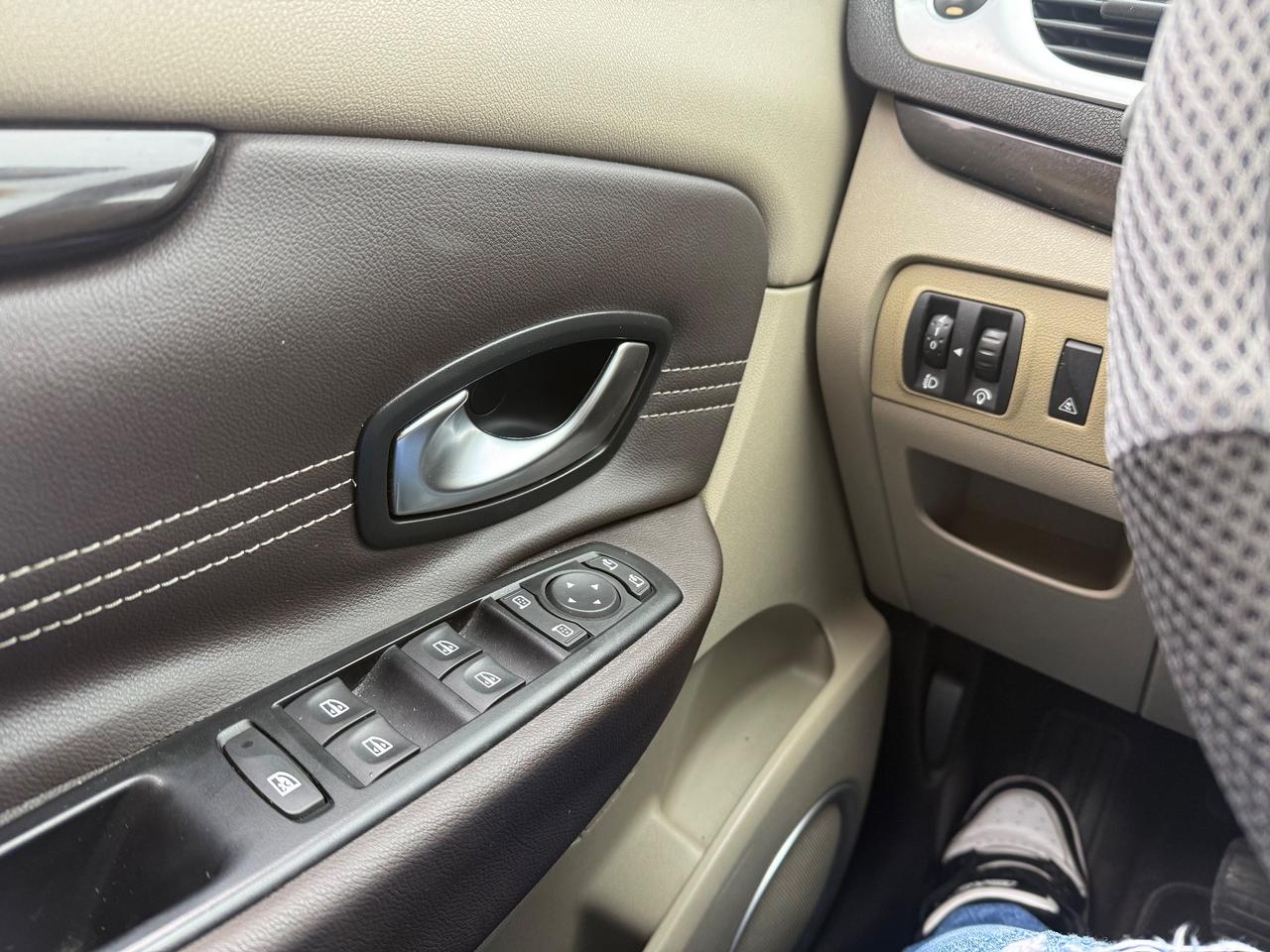 Renault Scenic Scénic X-Mod 1.5 dCi 110CV Luxe