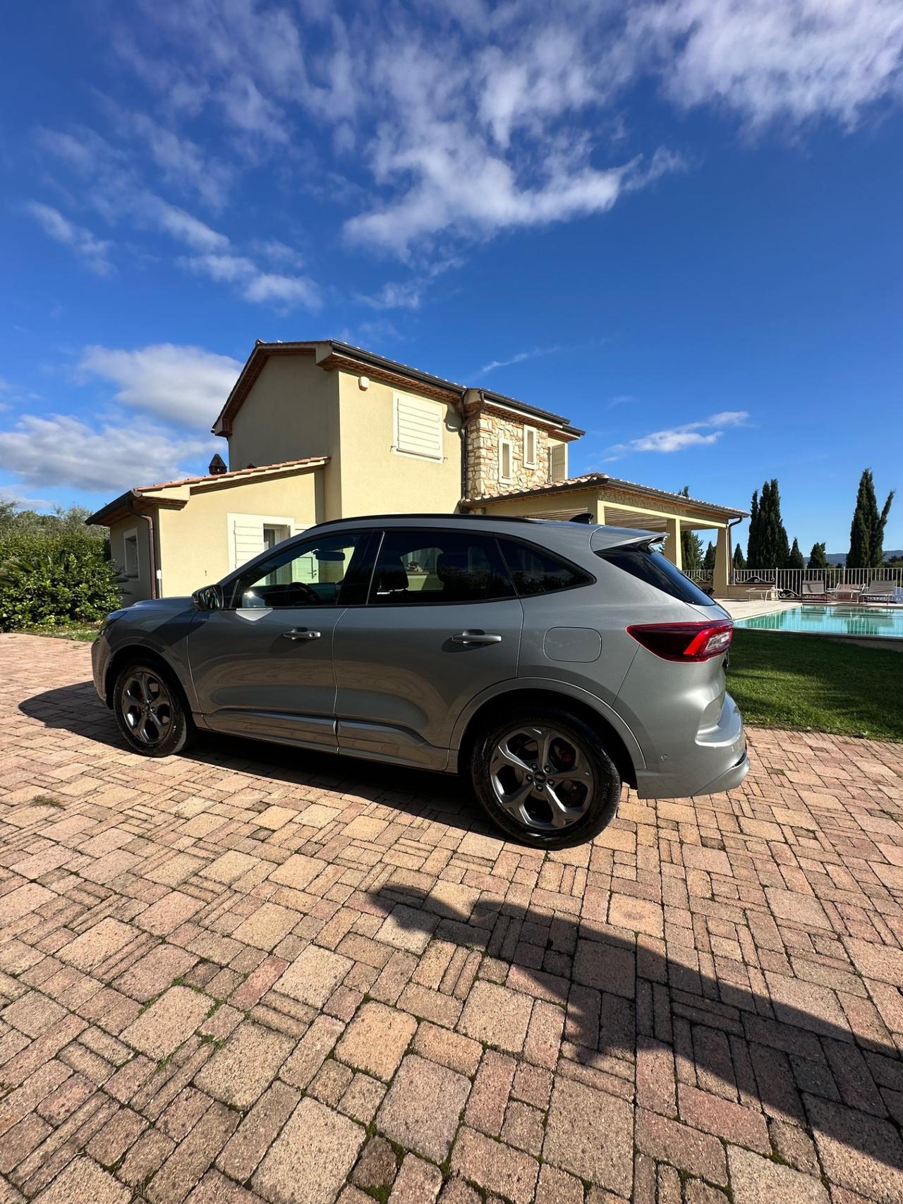 Ford Kuga 2.5 Full Hybrid 183 CV CVT AWD ST-Line
