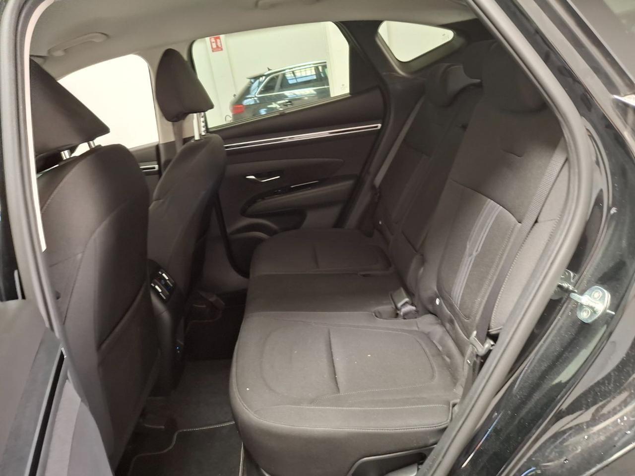 HYUNDAI Tucson 3ª serie Tucson 1.6 HEV aut. Ex...