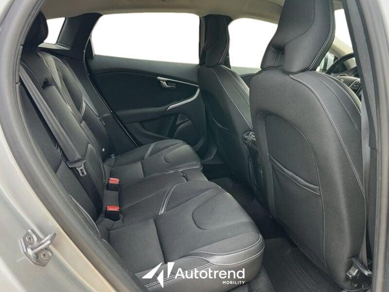 Volvo V40 D2 120 CV Automatica NAVI LED Business Plus