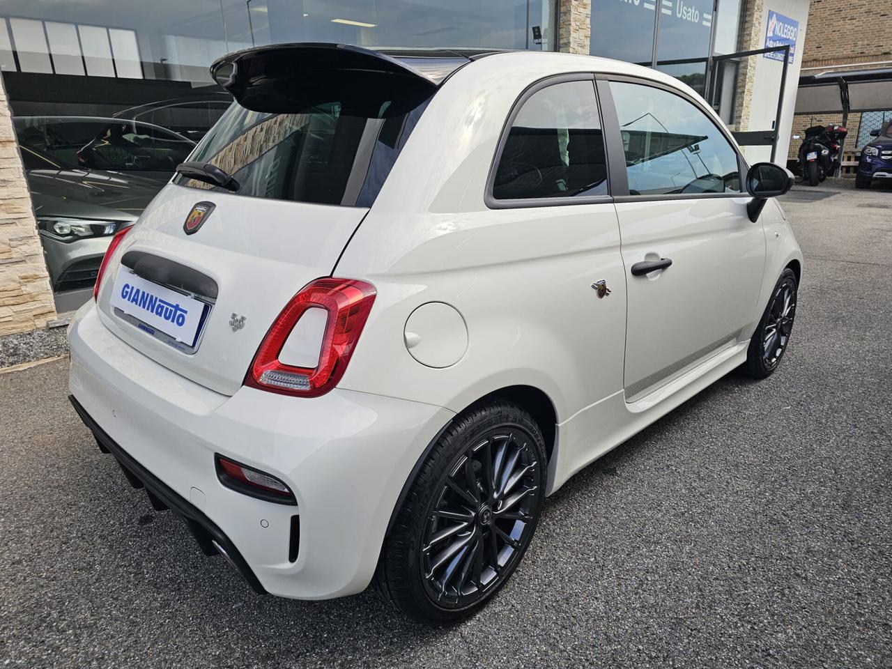 Abarth 595 1.4 Turbo T-Jet 165 CV