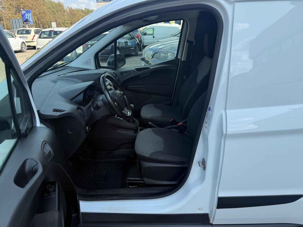 Ford Transit Courier 1.5 TDCi 75CV Van Entry
