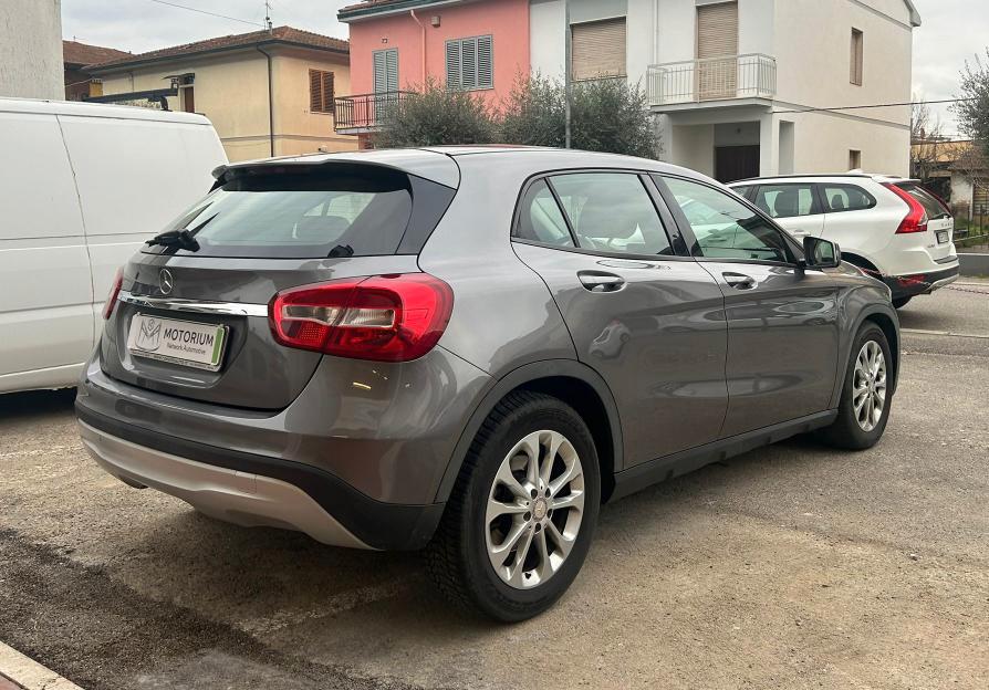 Mercedes-Benz GLA 180 CDI 109 CV DCT