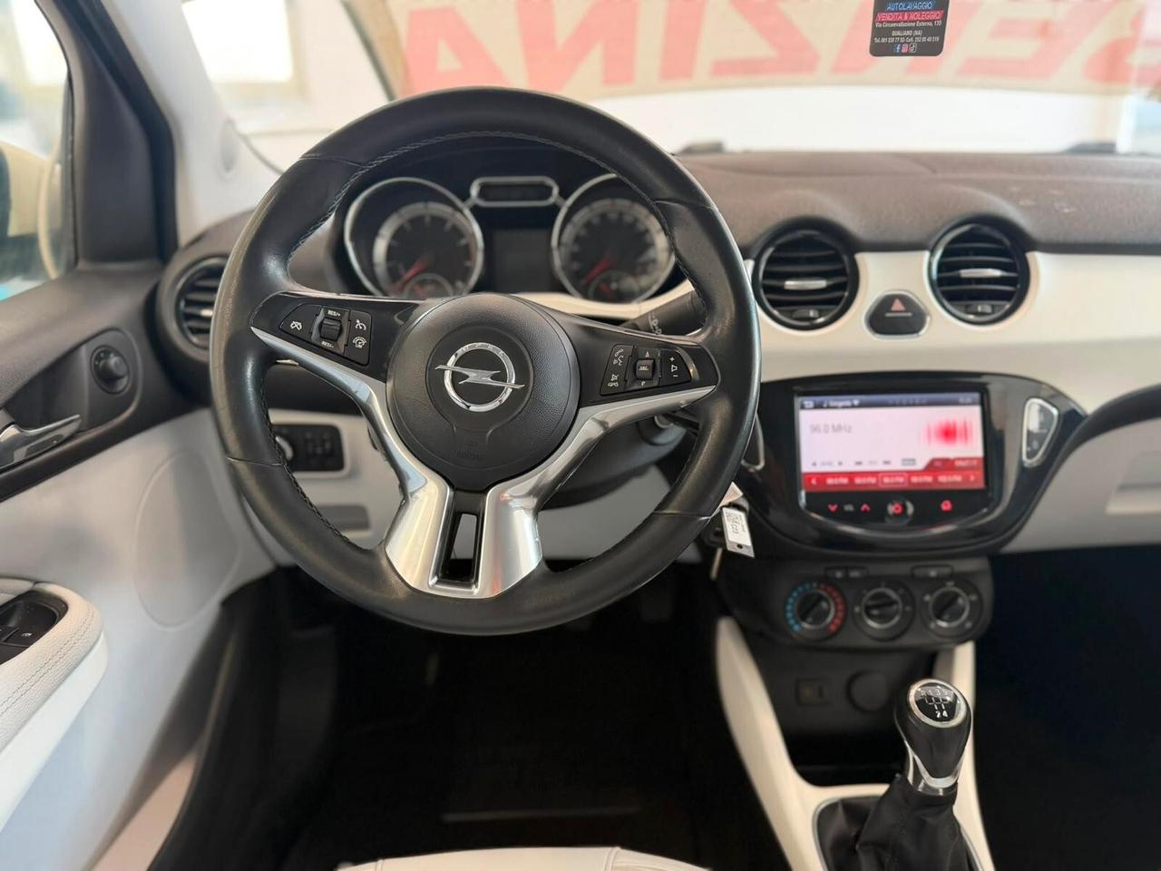 Opel Adam 2014 1.2cc Bicolore Navi