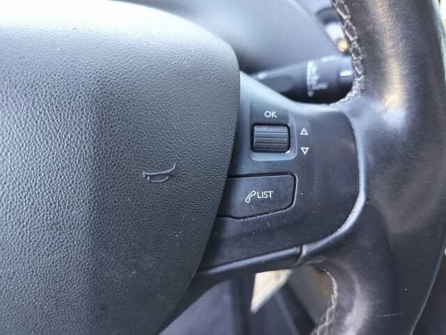 Peugeot 2008 PureTech Turbo 110 EAT6 S&S Allure