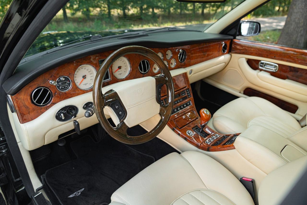 Bentley Arnage - RDS01586
