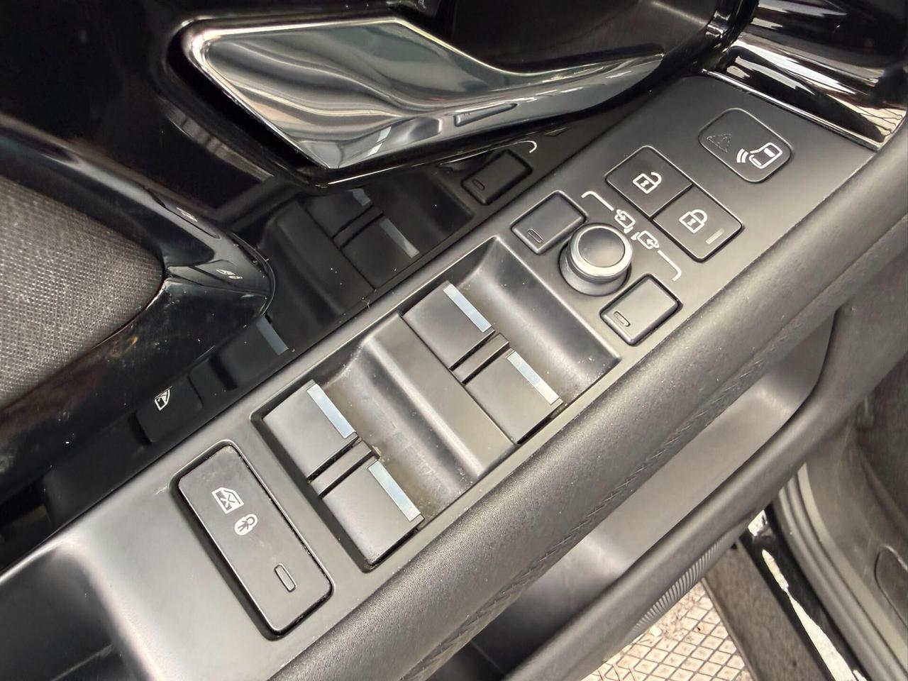 Land Rover Range Evoque 1.5 I3 PHEV 300 CV AWD Auto R-Dynamic