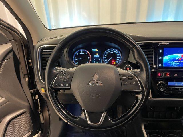 MITSUBISHI Outlander 2.2 DI-D 4WD Instyle 7p. Bluetooth Alu Clima