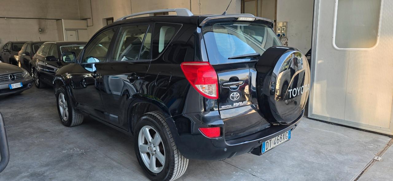 Toyota RAV 4 RAV4 Crossover 2.2 D-4D 150 CV DPF Luxury
