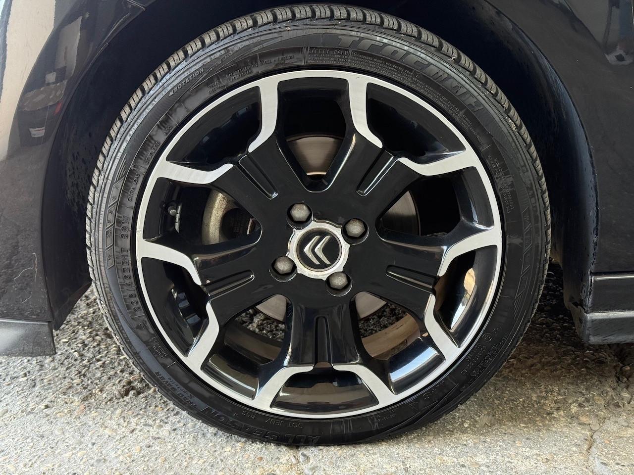 Ds DS3 DS 3 1.6 HDi 110 Just Black