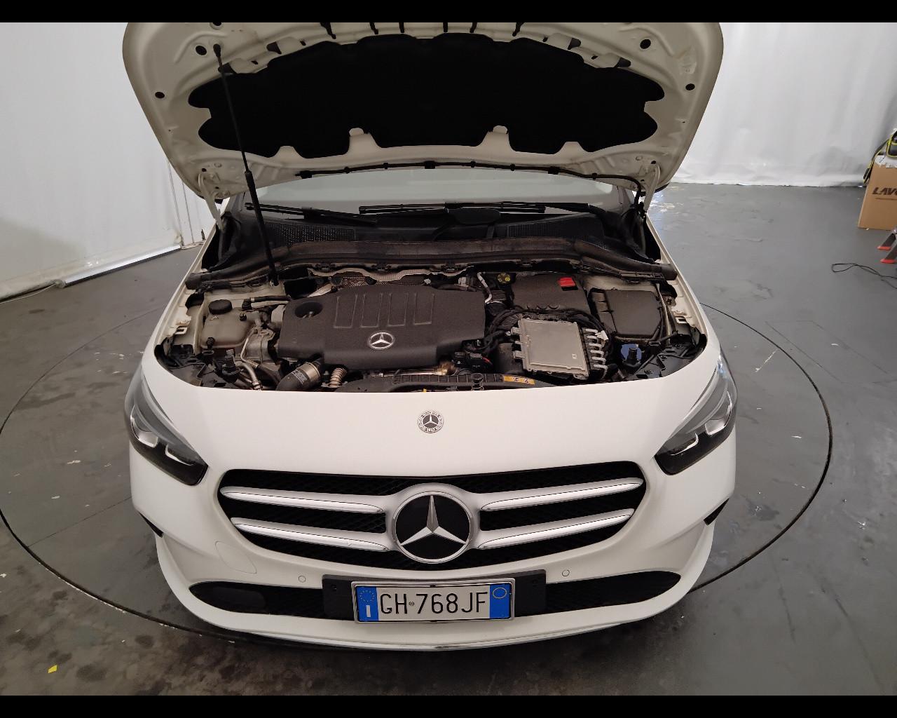 Mercedes-Benz Classe B - W247 2018 - B 180 d Sport Plus auto