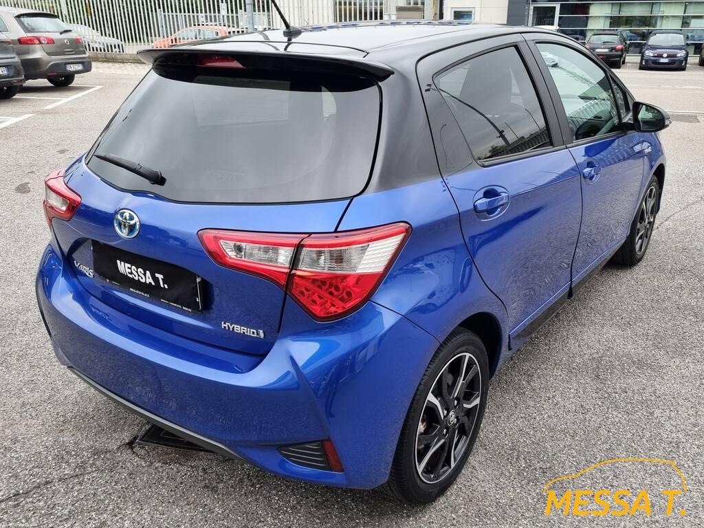 Toyota Yaris 5 Porte 1.5 VVT-i Hybrid Trend Blue Edition E-CVT