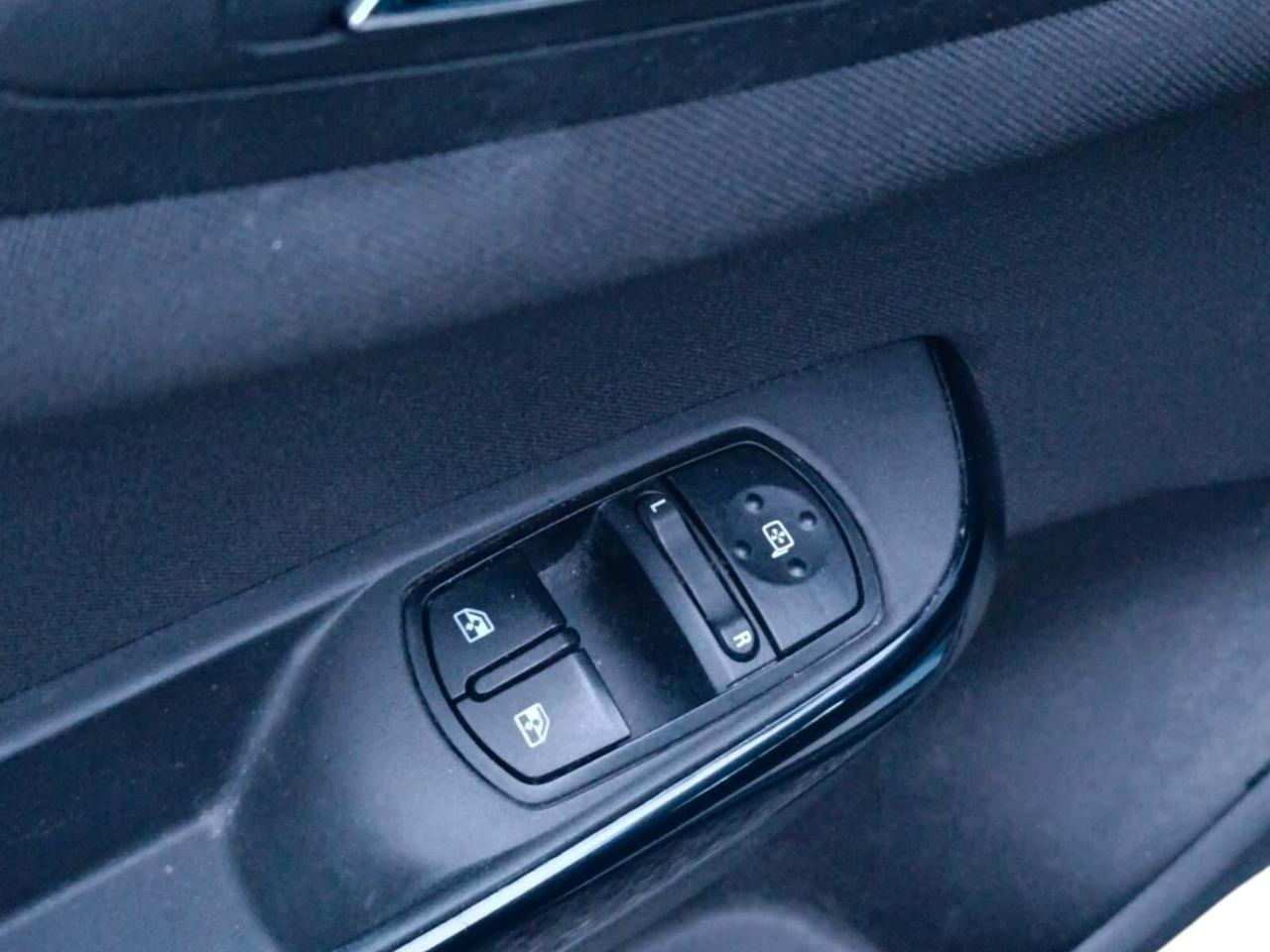 Opel Corsa 5 Porte 1.2 N-Joy