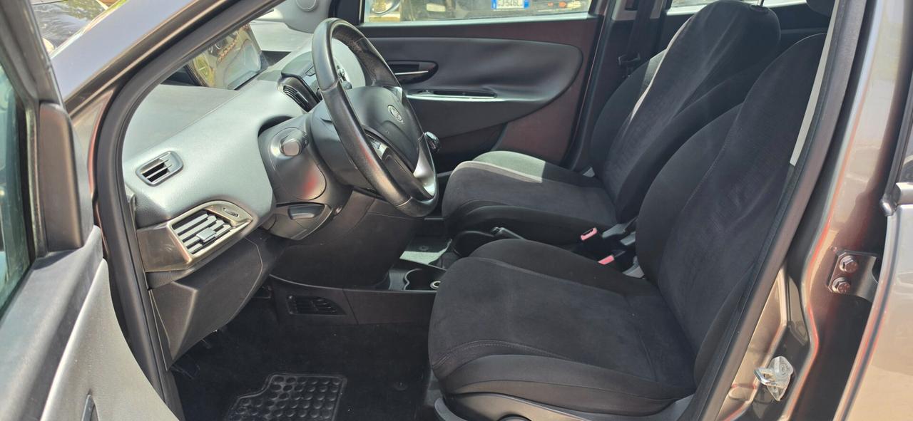 Lancia Ypsilon YPSISILON 0.9 TWINAIR ECOCHIC GOLD
