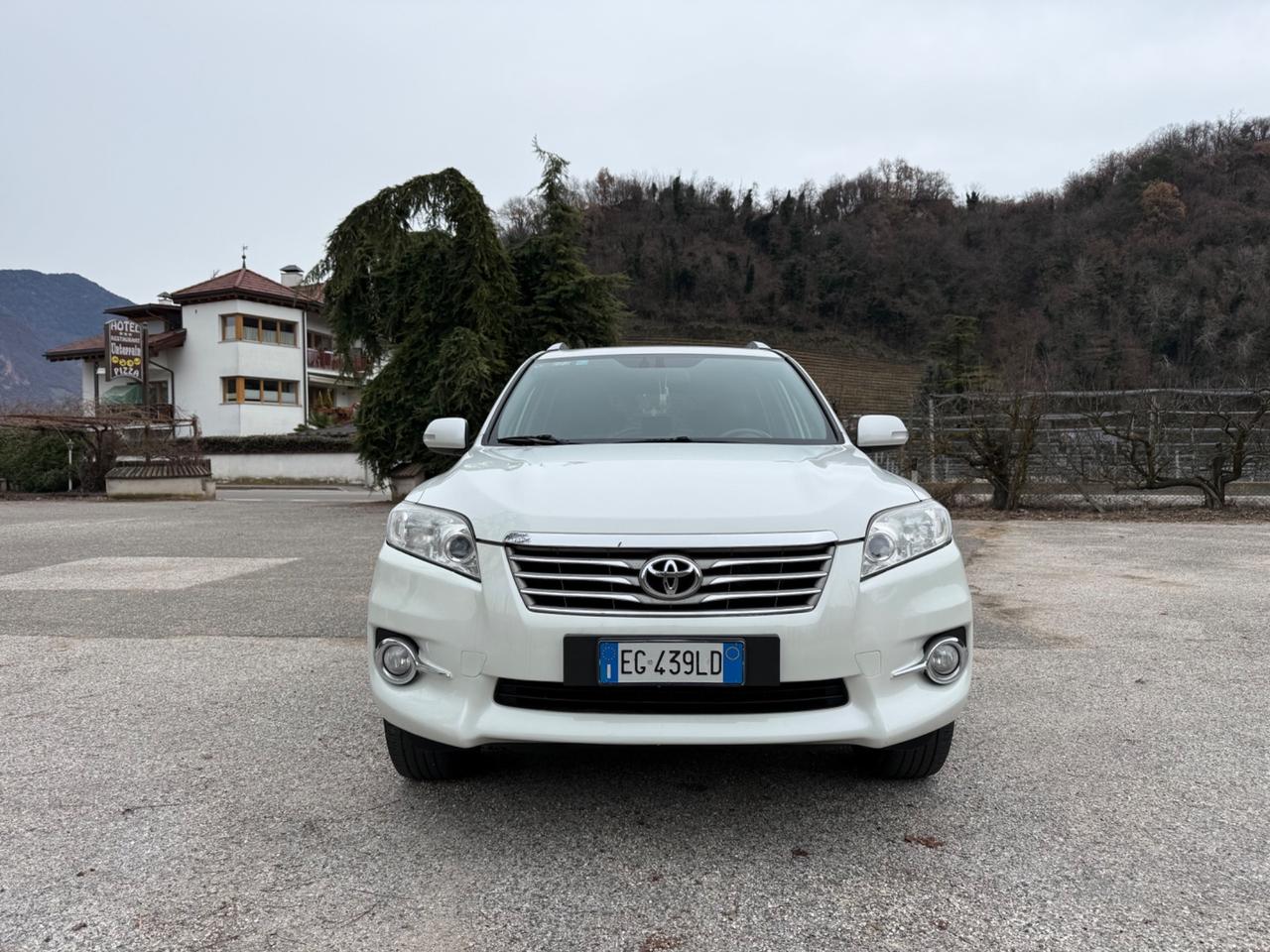 Toyota RAV 4 RAV4 2.2 D-4D 150 CV DPF Luxury