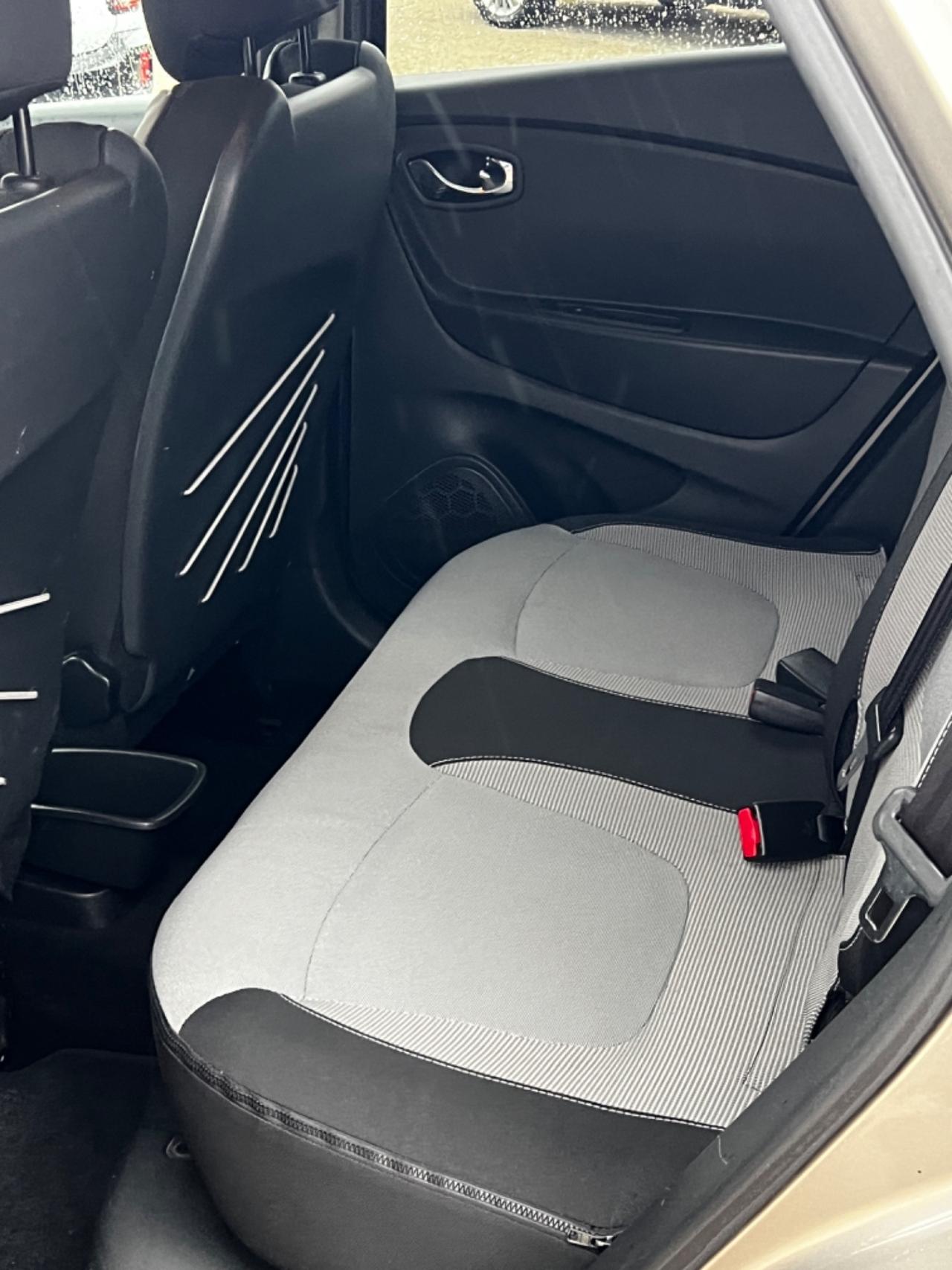 Renault Captur dCi 8V 90 CV EDC Start&Stop xfettissima!!!!