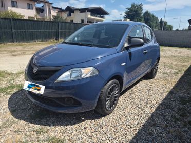 Lancia Ypsilon 1.2 69 CV 5 porte Mya