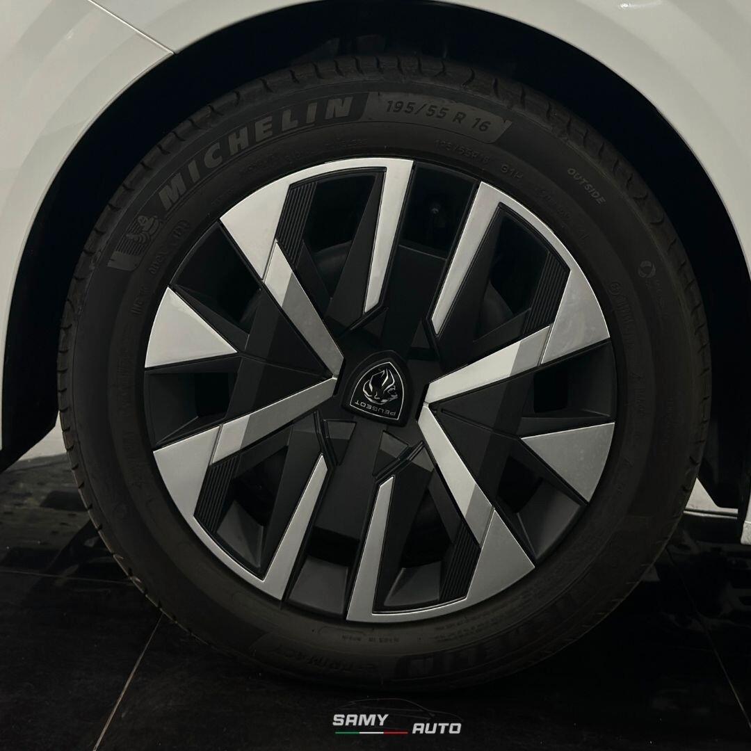 Peugeot 208 1.2 puretech Style s