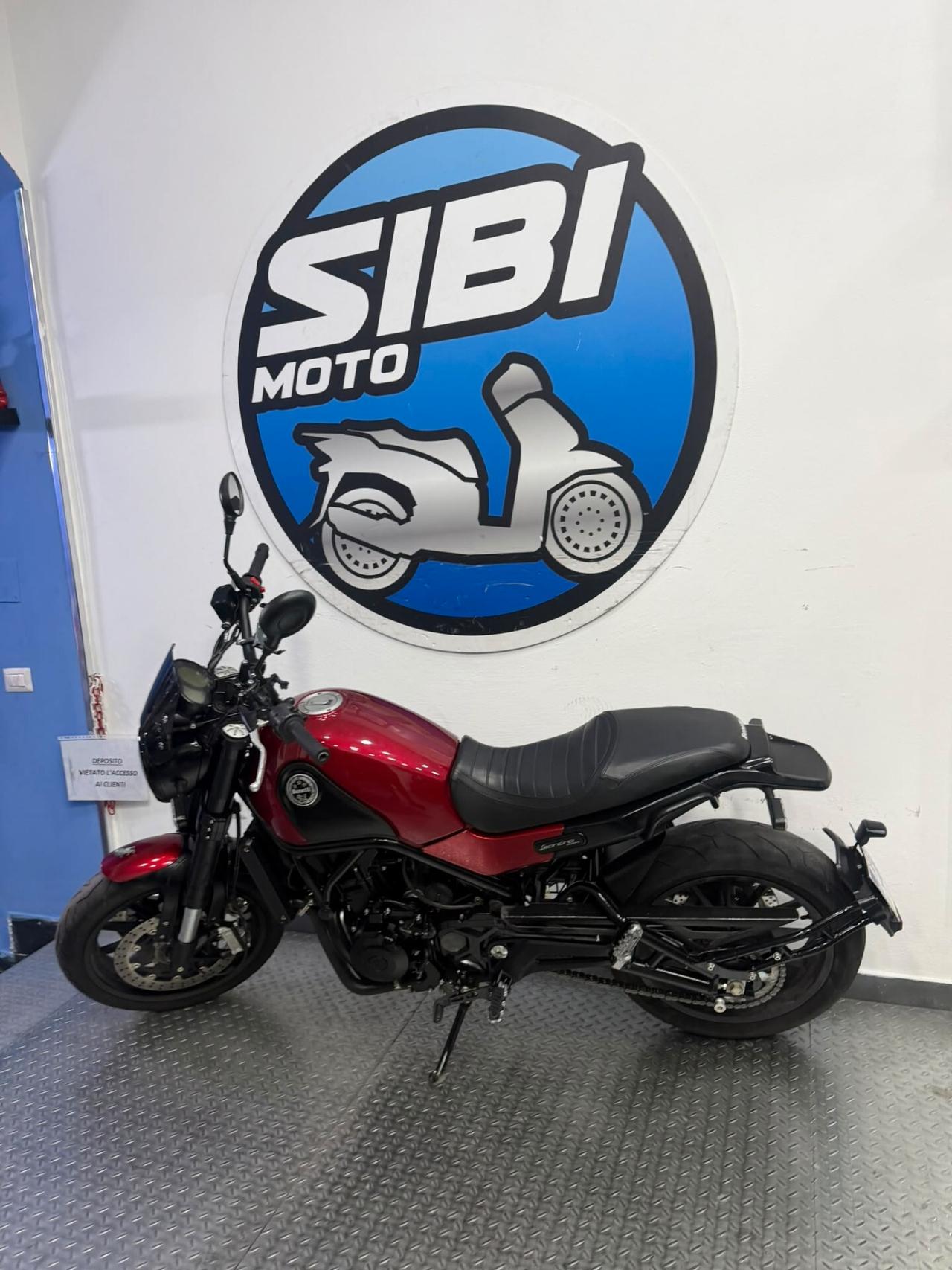 Benelli Leoncino 500
