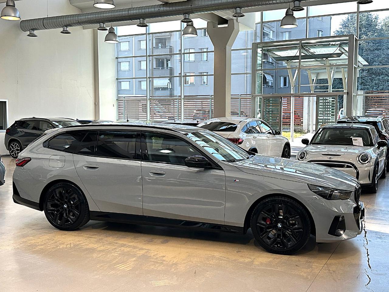 BMW 520 d Touring 48V xdrive MSport Pro - FULL