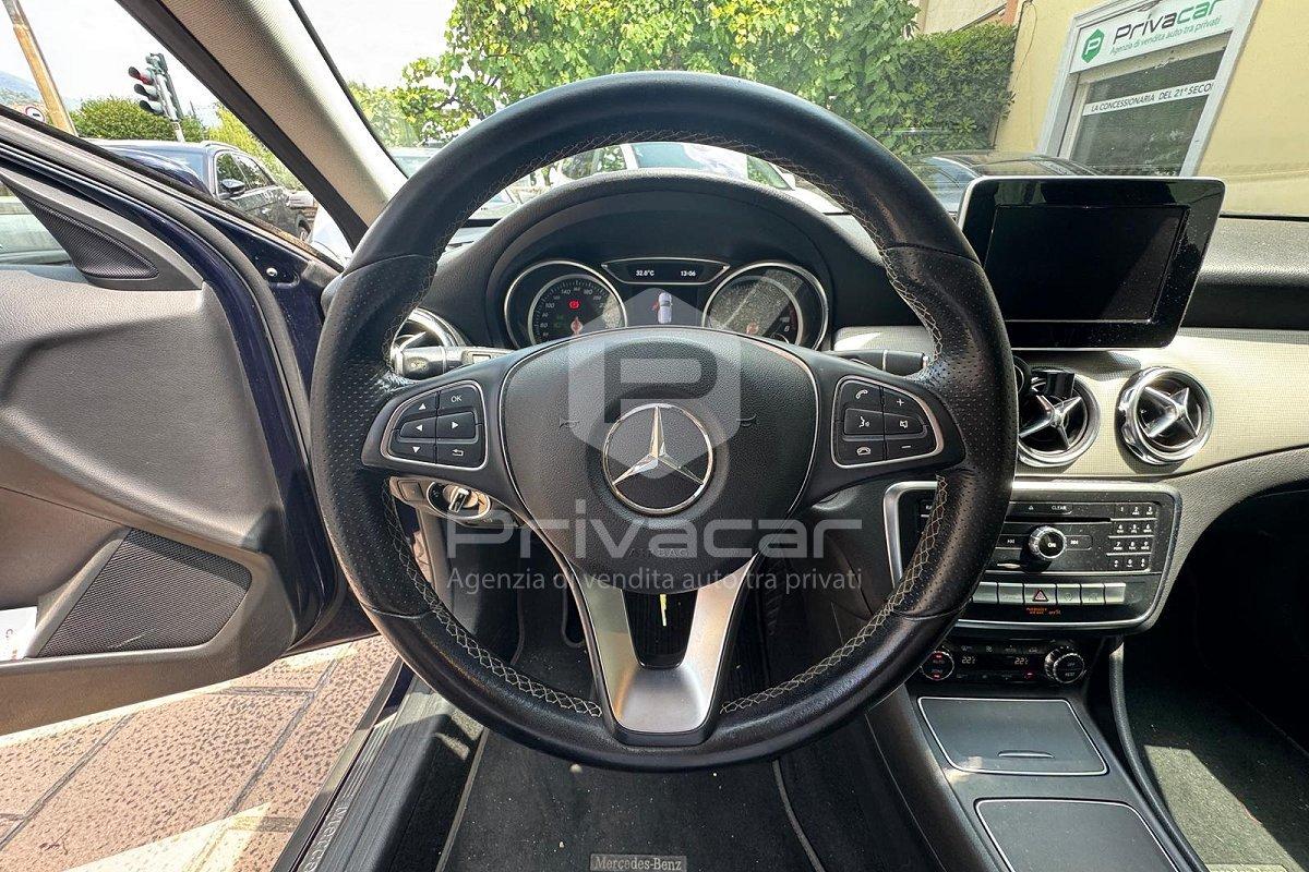 MERCEDES GLA 180 d Automatic Sport