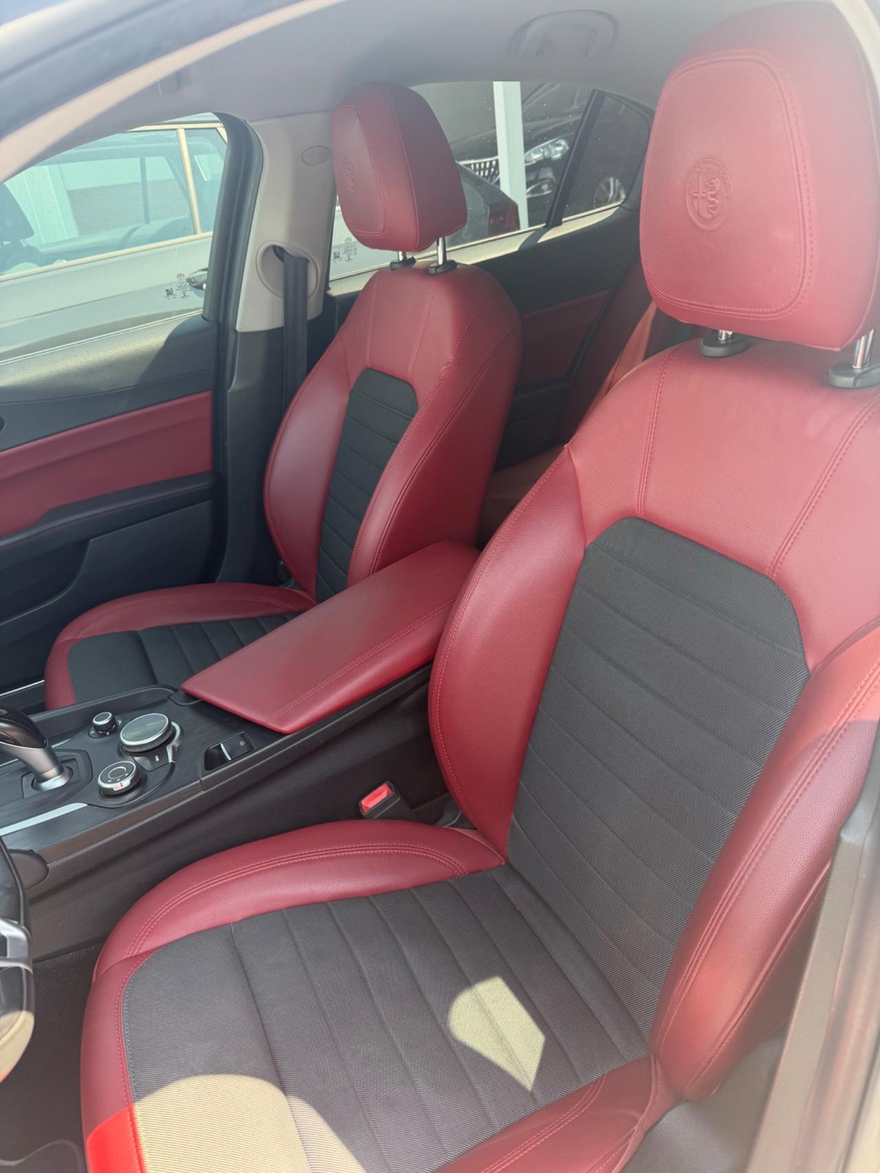 Alfa Romeo Giulia 2.2 Turbodiesel 150 CV AT8 Super