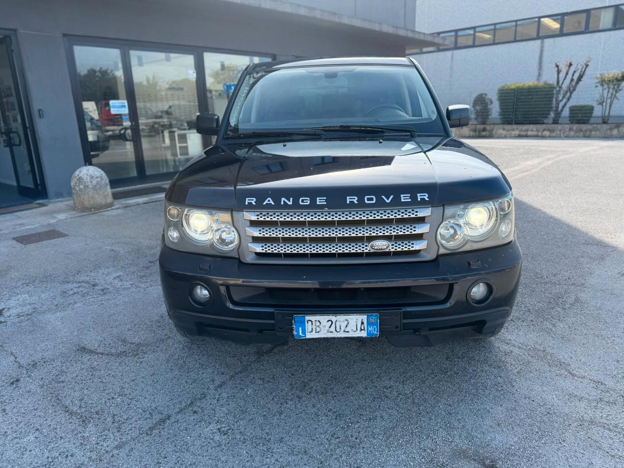 RANGE ROVER SPORT AUTOCARRO 4P 12 MESI DI GARANZIA