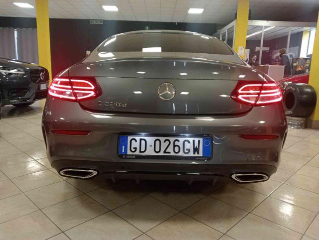 MERCEDES-BENZ C 220 d Auto Coupé Premium ** KM CERTIF. MERCEDES **