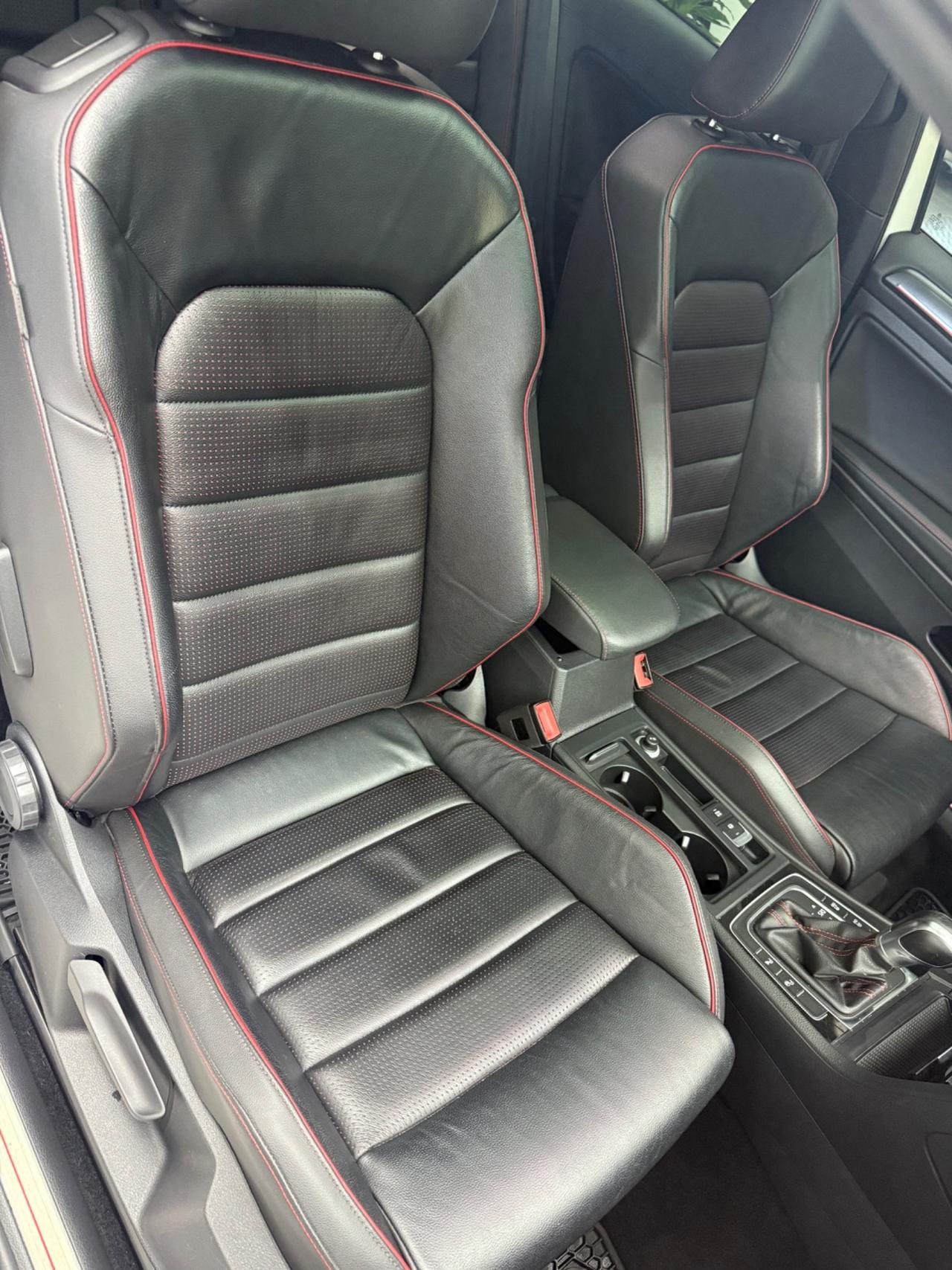 Volkswagen Golf GTI Golf GTI Performance 2.0 TSI DSG 3p. BlueMotion Technology