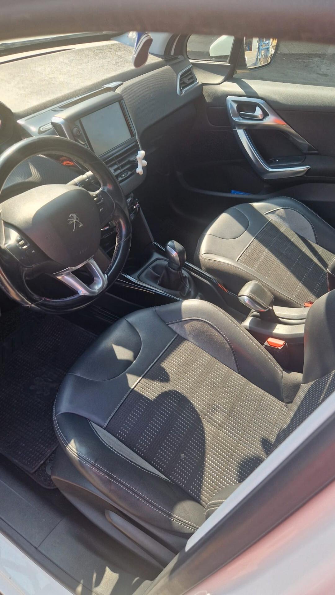 Peugeot 2008 PureTech 82 Allure