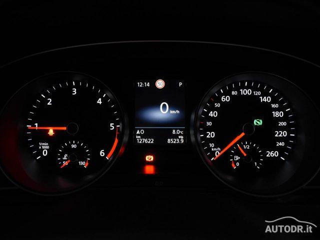 VOLKSWAGEN Passat Variant 2.0 TDI EVO DSG Business Fari LED, Navi, Ambient